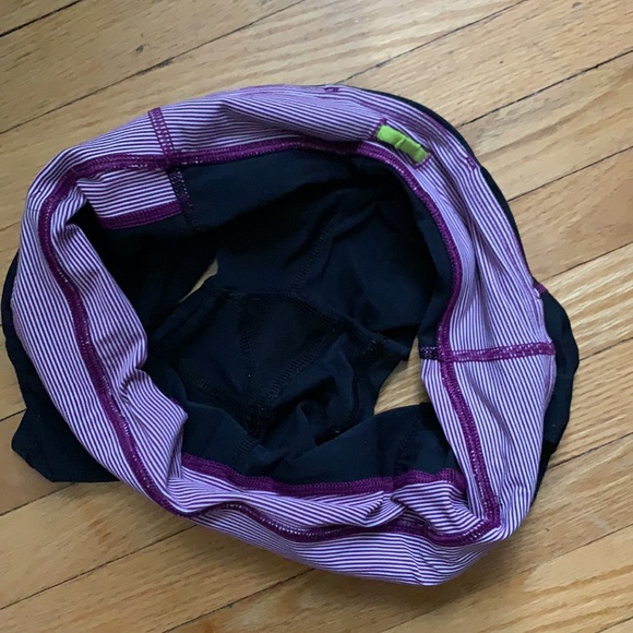 Lululemon spandex shorts - Picture 3 of 5